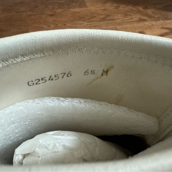 Stuart Weitzman Nappa Off White Leather Boots - Picture 10 of 11